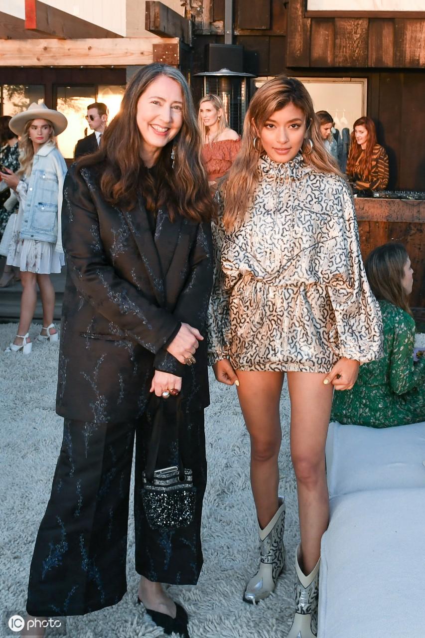 瑞士时装品牌 充满自信力量 表达自己的个性