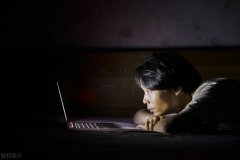 男人大肚腩怎么办(男人肚子大咋办)