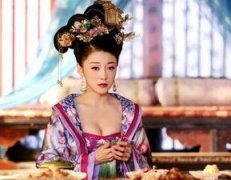 开元时期的女性服装(唐代武则天服饰)