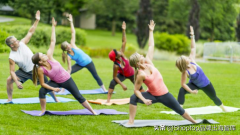 欧洲女性日常服装品牌(欧洲女装品牌服装有哪些)