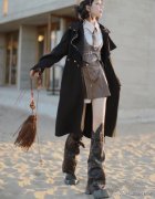 女性服装靴子牛仔裤(牛仔裤长靴女)