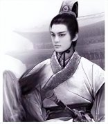 中国古代男子服装女性化(中国古代男子服饰)