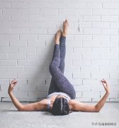 拉伸带锻炼方法图解(拉力带的锻炼方法图解)