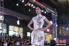 女性服装审美变迁(女性审美变化)