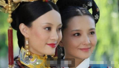 女性传统服装带头套的图片(女性传统服装带头套的图片高清)