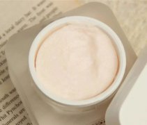 上海干皮化妆水排行榜品牌(哪款化妆水适合干皮)