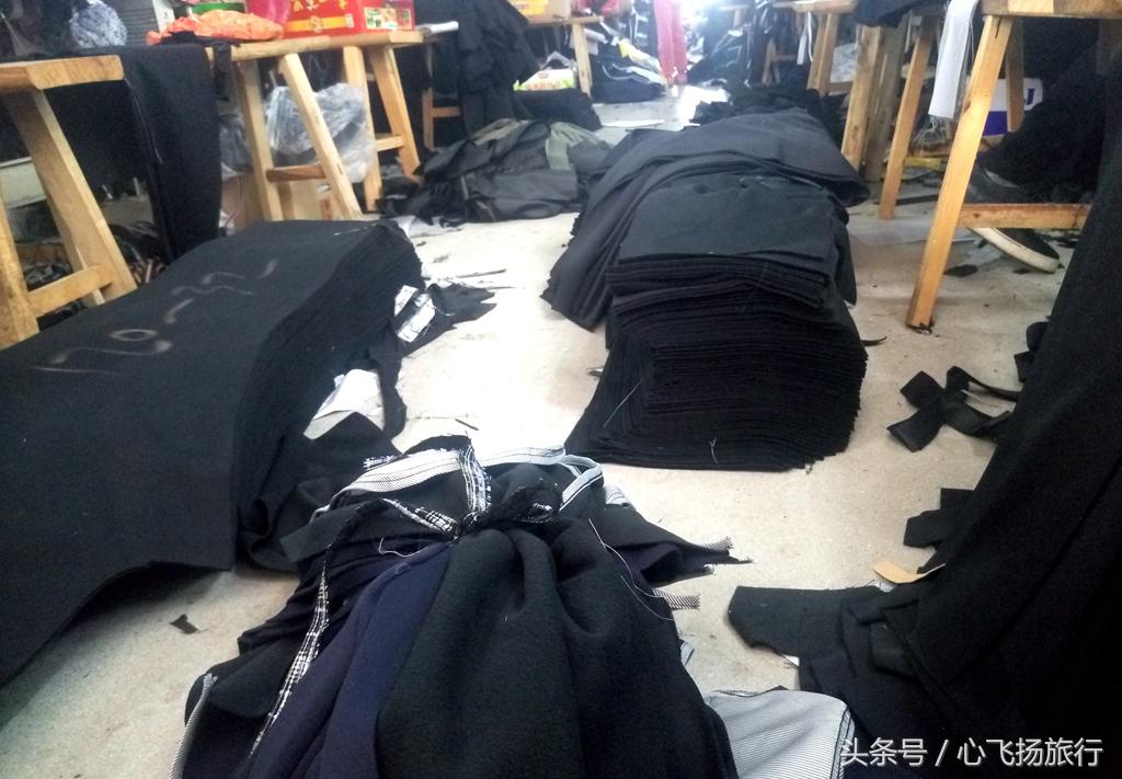 实拍：广西乡镇小型制衣厂，全是女的，一天加工1000条裤子