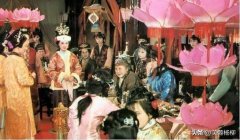 戏剧型女性服装(戏剧服装女披)