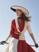 化妆包品牌排行榜新(化妆品牌子包包图片大全图片)