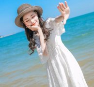 中年女性夏季人造棉裙服装(中年女性夏季人造棉裙服装搭配图片)