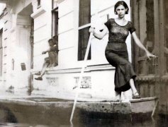 二战时期欧洲女性的服装(二战德国女孩的服装)