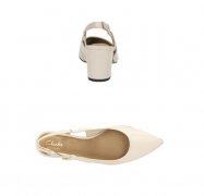 女性服装pu是什么牌子(pu是什么牌子的衣服)