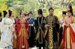 秦代女性服装平面设计图(秦朝服装图片简图)