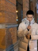 女性运动潮流服装图片冬季(女性运动潮流服装图片冬季)