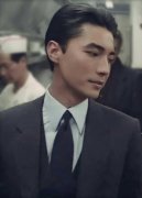 张国荣穿着女性化服装跳舞(张国荣穿着女性化服装跳舞图片)