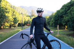 骑行服装顺序图解男女性(骑行标准动作图)