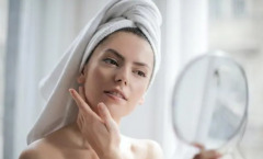 化妆品清爽品牌排行榜(各类化妆品品牌排行榜)