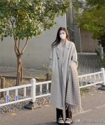 女性服装名称高级简约(简约服装名字)