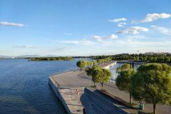 播放保安的服装图片女性(女保安的照片)