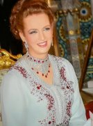 女性服装哪个好看(哪个的服装好看)