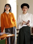 气质年轻女性服装搭配技巧(知性女性怎么穿搭年轻)