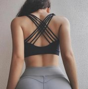 怎么瘦后背的肉肉图解(如何瘦后背上的肉)