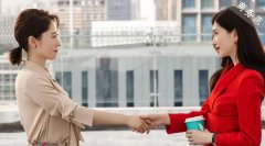 女性商务服装秀视频播放(服装秀视频女装中国风)