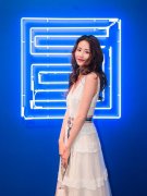 女孩白纱裙化妆品牌排行榜(女妆品牌大全排行榜)