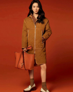 女性服装广告片图片(女装广告图片大全)