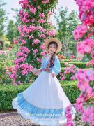 中年服装摄影师图片女性(女摄影师的穿搭形象)