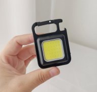 居家打扮化妆品牌子排行榜(热销化妆品牌排行榜)