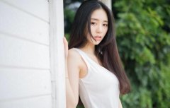 女性服装设计师的小说(女主角是服装设计师小说)