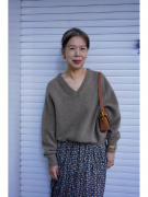 成熟的服装女性(女性成熟打扮)