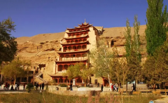 女性的民族服装特点是啥(民族服装的主要特征)