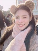 外国菲律宾女性穿什么服装(菲律宾人的穿着打扮)