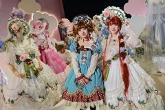 女性服装公司宣传语简短(女装服装宣传语句)