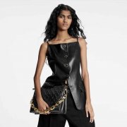 高端女性服装工厂店名大全(女性服装店名称)