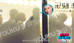 女性唐装敬酒服装图(唐装礼服服饰图片大全女)