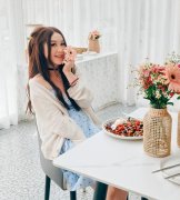 女性服装蓝色裙子(女蓝色衣服)