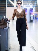 美女性感服装搭配(美女服饰搭配图片)