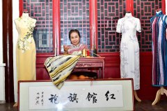 女性礼仪服装设计案例分析(服装设计与礼仪)