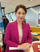 中老年职业女性服装(中老年女服饰)