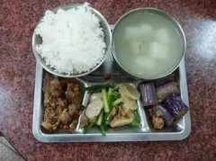 瑞典监狱女性服装图片(英国监狱服装)