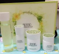 白茶化妆品的品牌排行榜(白茶化妆品的品牌排行榜前十名)