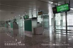 白云机场女性安检服装图片(机场安检白色衣服)