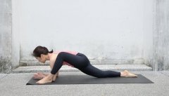 睡前腿部按摩瘦腿(睡前按摩小腿可以瘦小腿肌吗)