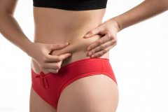 怎么坐着瘦肚子(什么动作坐着瘦肚子)