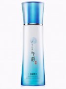 化妆水品牌平价排行榜大全(别人用微信绑定我的银行卡)
