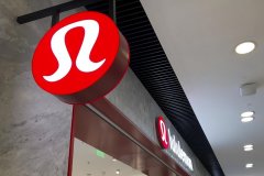 那种女性品牌服装贵(女装衣服什么牌子贵)