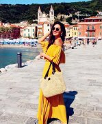 个性女性服装图片大全图片(个性服饰图片大全)